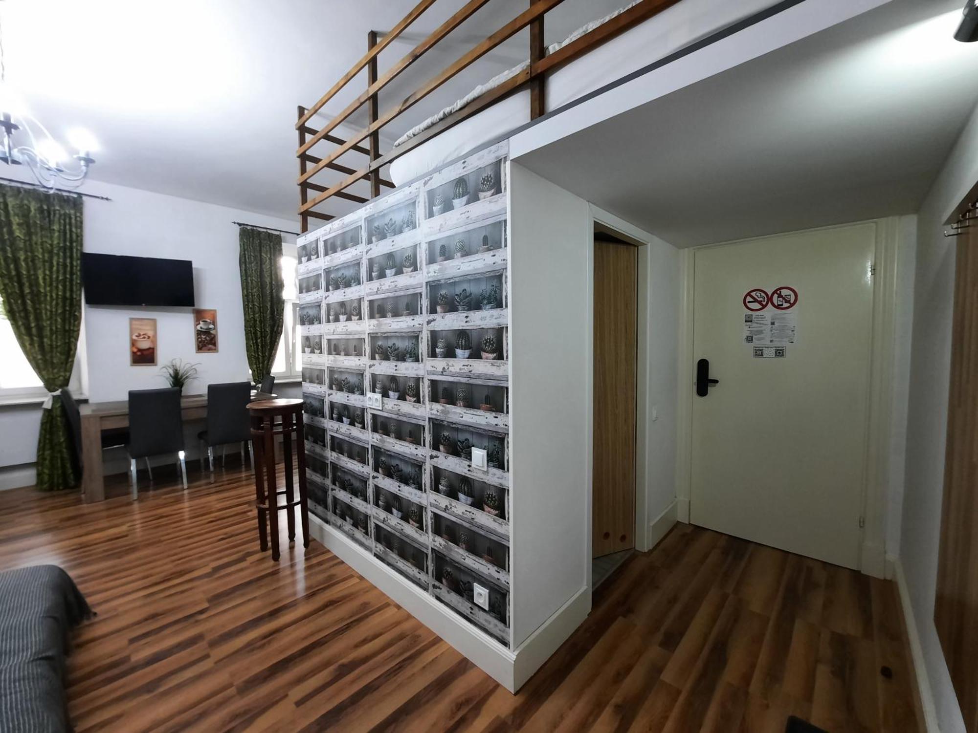 Lorf Hostel&Coffee Krakow Exterior photo